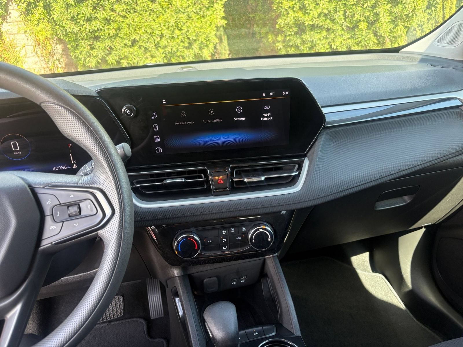 Used 2025 Chevrolet TrailBlazer LT FWD image 17