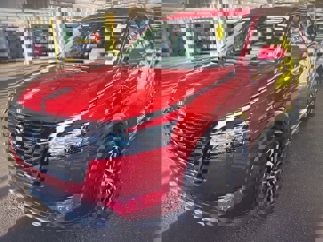 Certified 2024 Nissan Pathfinder Platinum w/ Black Appearance Package image 2