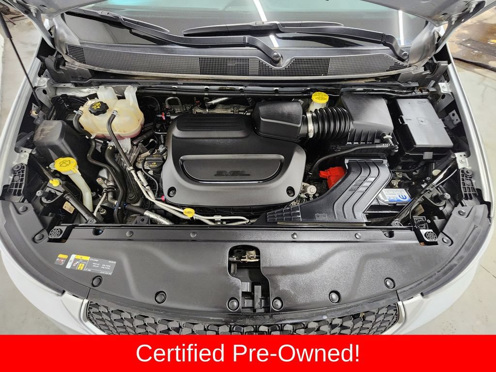 Certified 2023 Chrysler Pacifica Limited FWD image 39