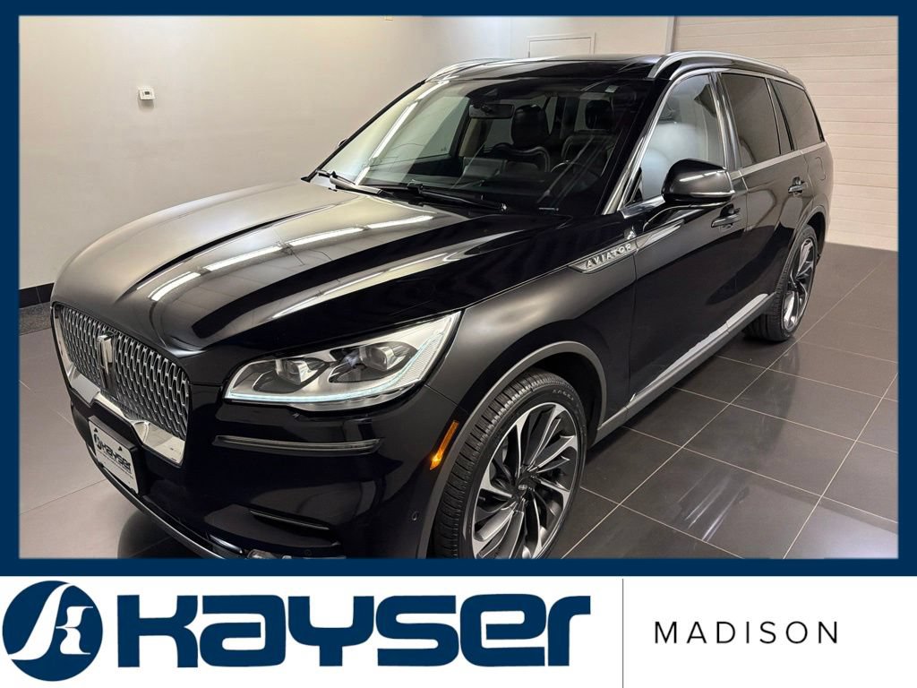 Certified 2020 Lincoln Aviator Reserve w/ Equipment Group 202A AWD/4WD image 3