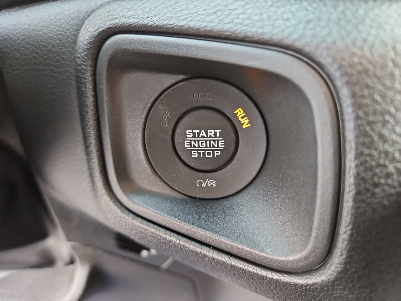 New 2026 Jeep Gladiator Sport AWD/4WD image 26