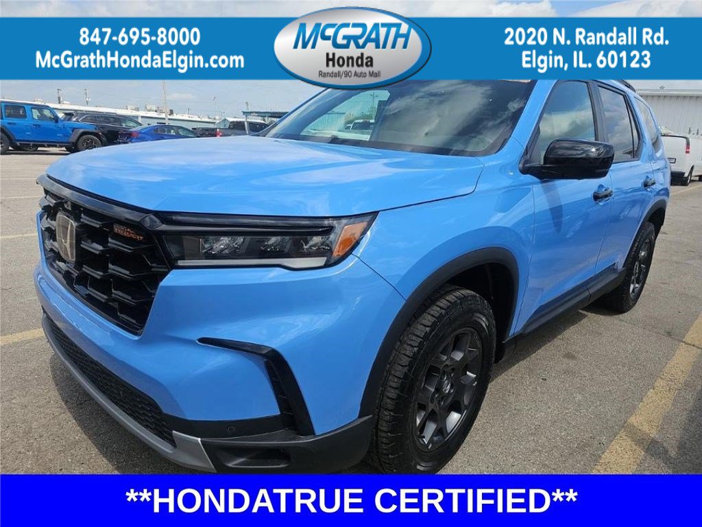 Used 2024 Honda Pilot TrailSport image 1