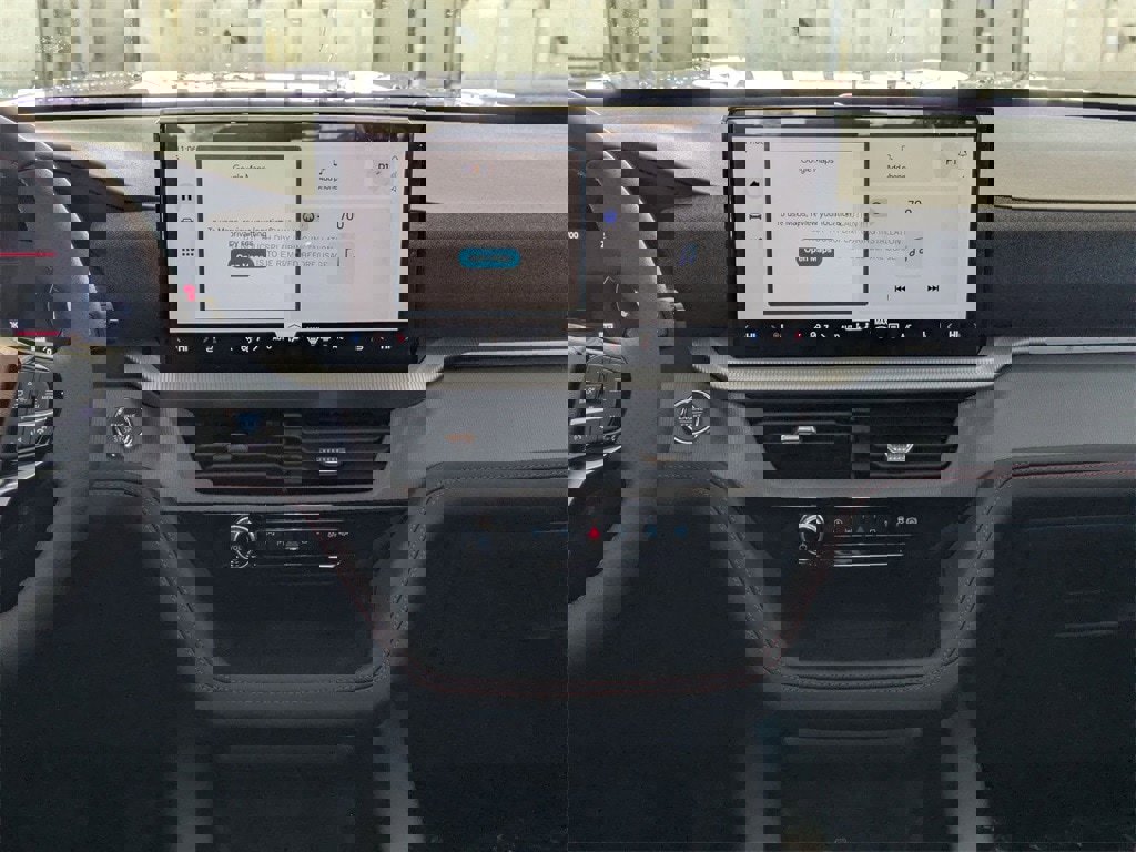 New 2026 Ford Explorer ST-Line w/ ST-Line Street Pack image 13