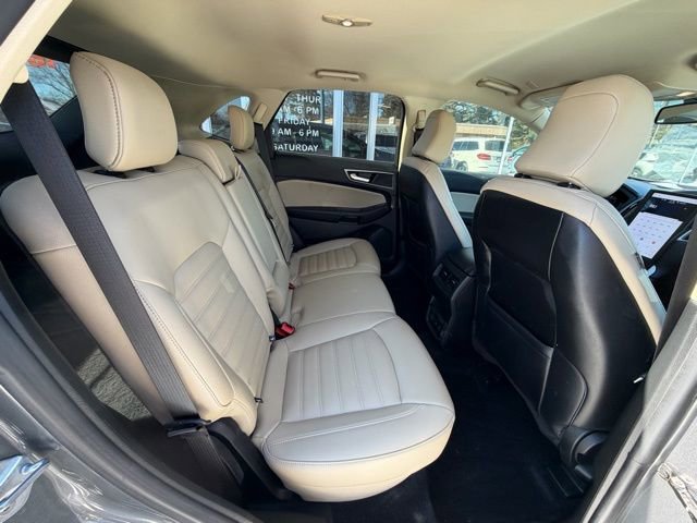 Used 2022 Ford Edge SEL image 16