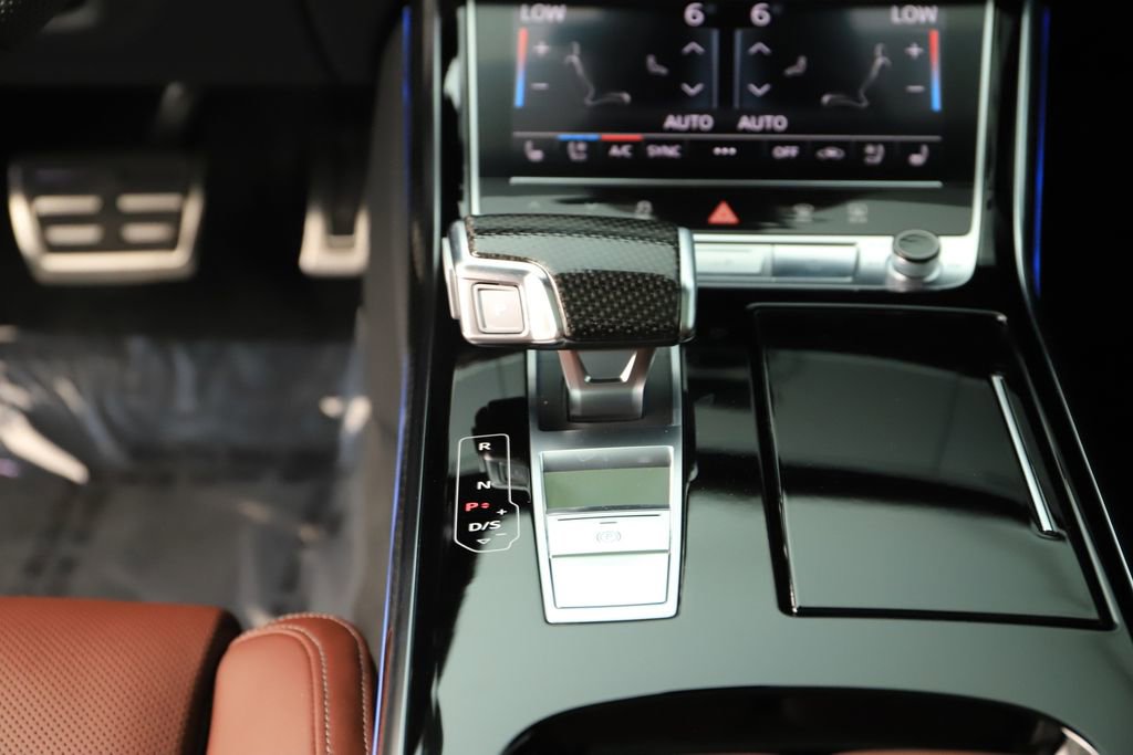 Certified 2024 Audi S8 image 21