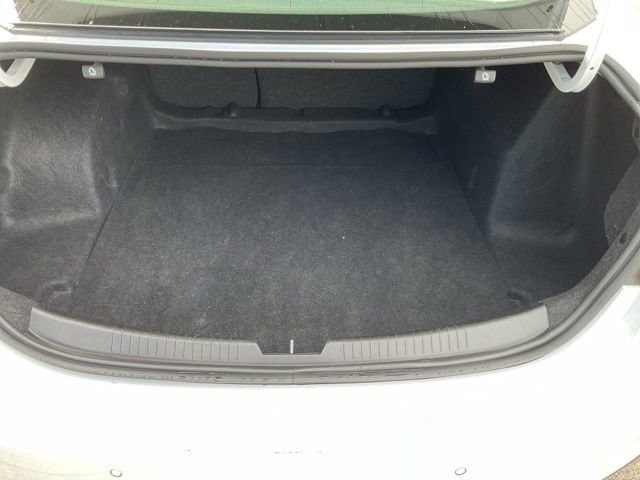 Used 2024 Chevrolet Malibu LT image 24