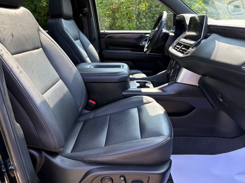 Used 2023 Chevrolet Tahoe LT w/ Luxury Package AWD/4WD image 42