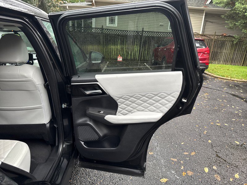 Used 2022 Mitsubishi Outlander SEL FWD image 13