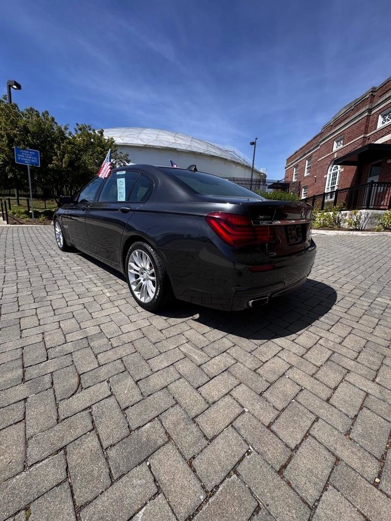 Used 2014 BMW 750Li xDrive AWD/4WD image 3