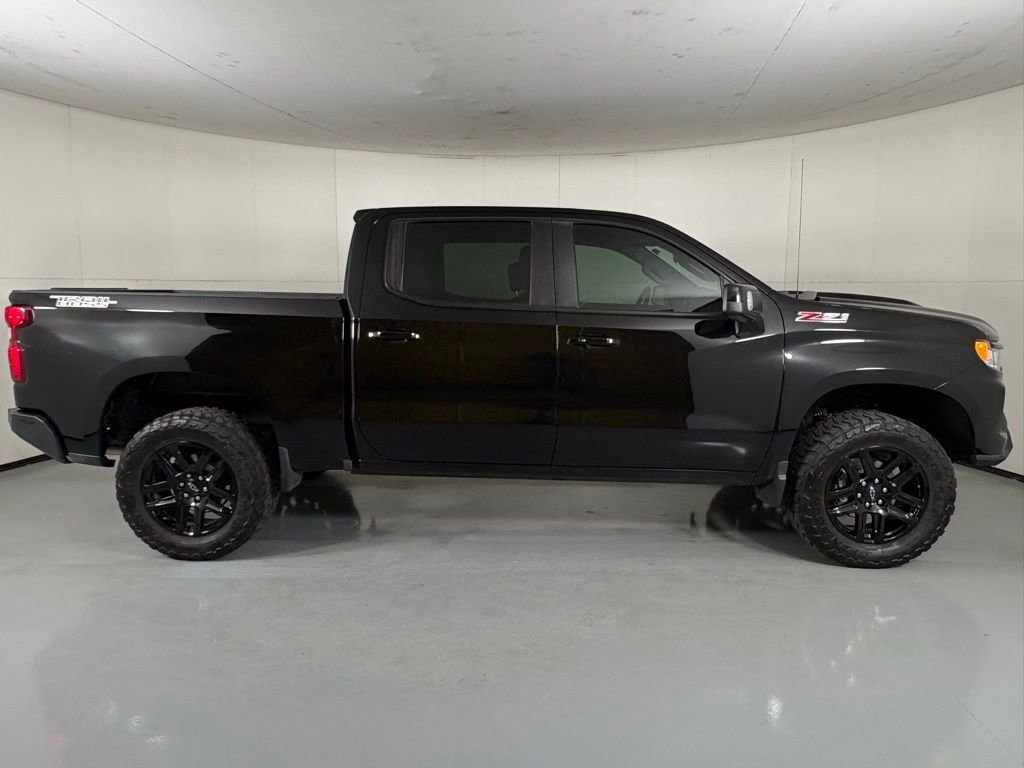 Used 2024 Chevrolet Silverado 1500 LT Trail Boss w/ Convenience Package II image 11