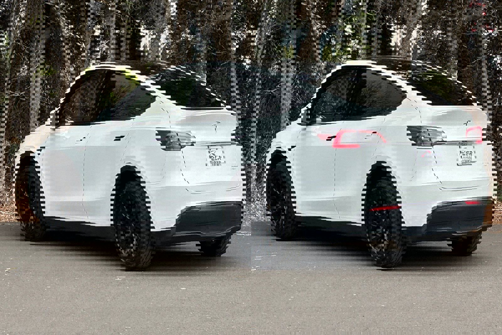 Used 2023 Tesla Model Y Long Range image 6