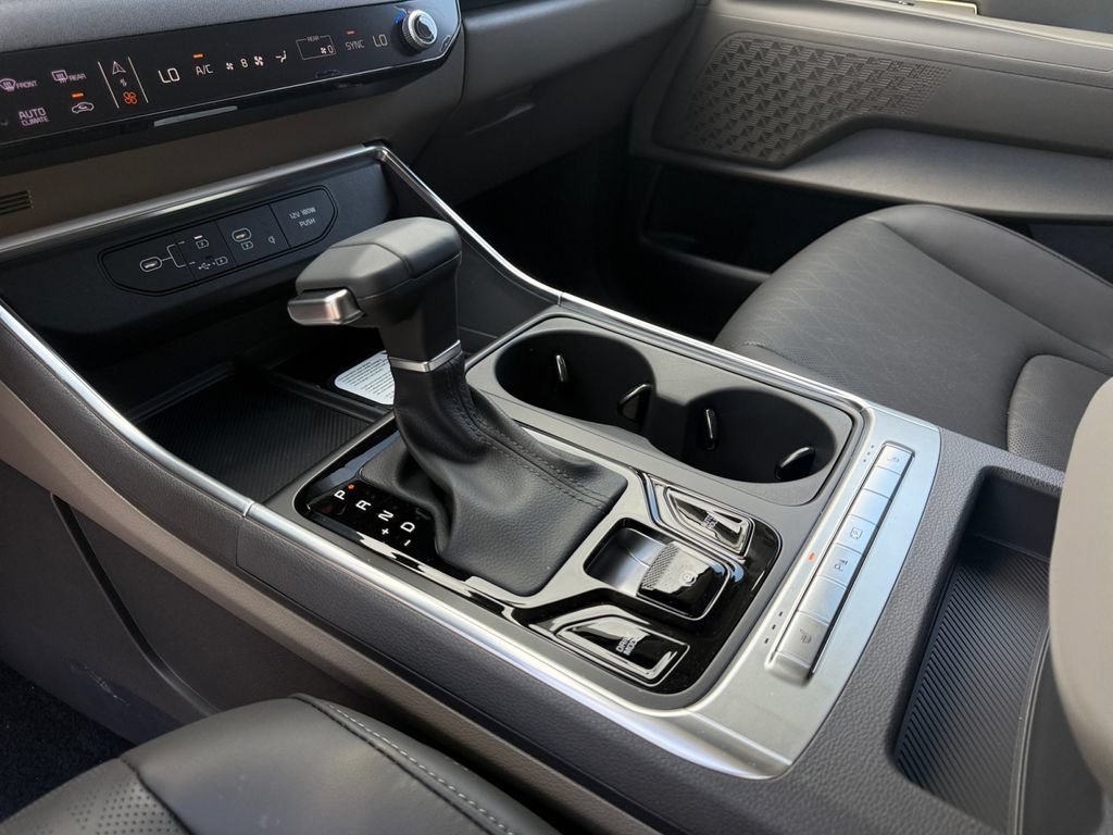 New 2026 Kia Carnival EX FWD image 19