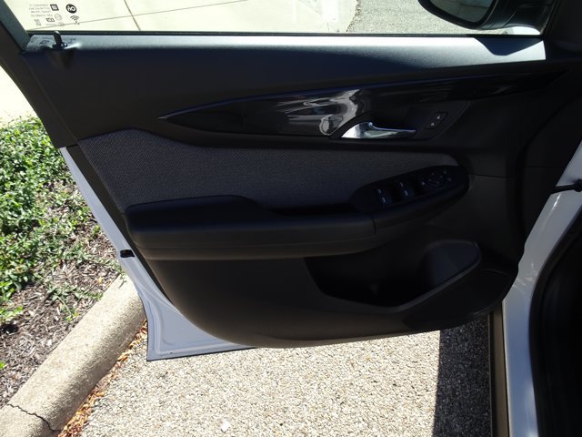 Used 2024 Chevrolet TrailBlazer LS FWD image 9
