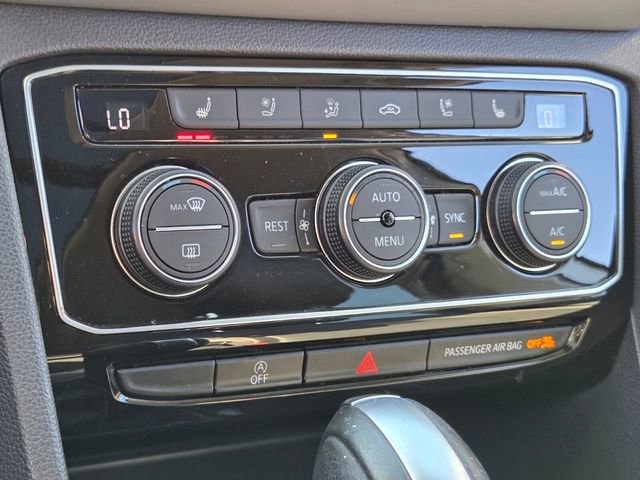 Used 2021 Volkswagen Atlas SEL Premium image 30