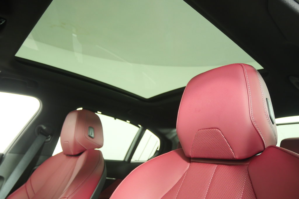 Certified 2026 BMW 530i RWD image 12