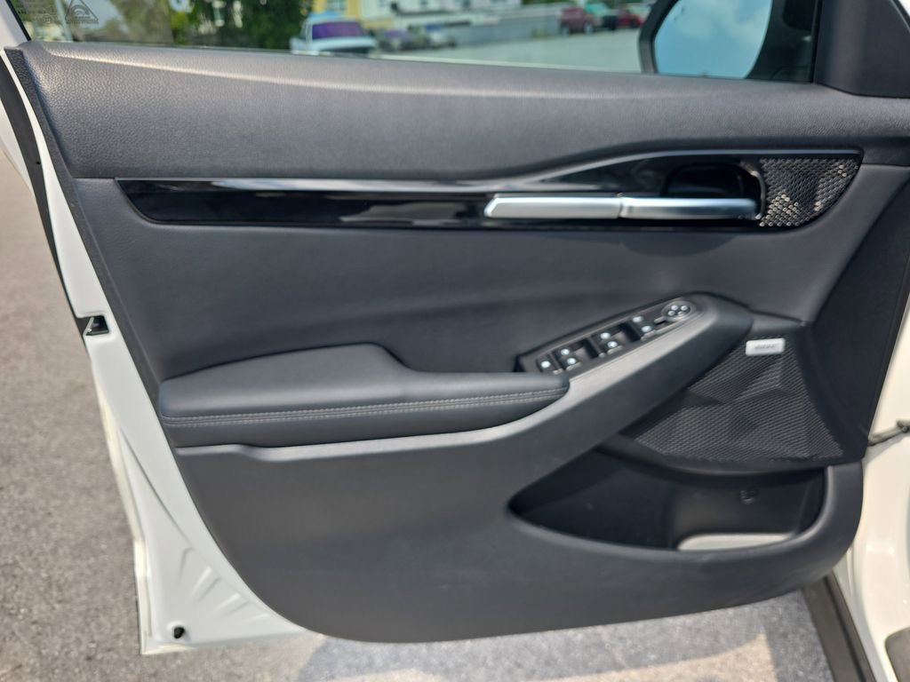 Used 2024 Kia Seltos SX image 13