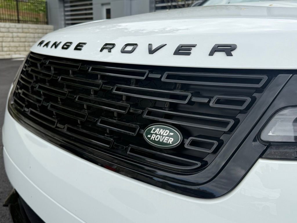 Used 2024 Land Rover Range Rover Velar Dynamic SE AWD/4WD image 14
