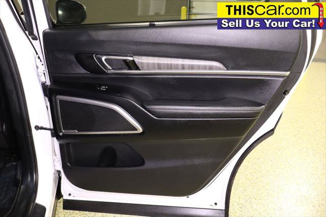 Used 2023 Kia Telluride EX w/ EX Captain's Chair Package image 39