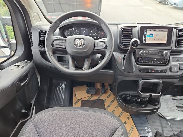 New 2026 RAM ProMaster 2500 w/ Storage Group FWD image 6