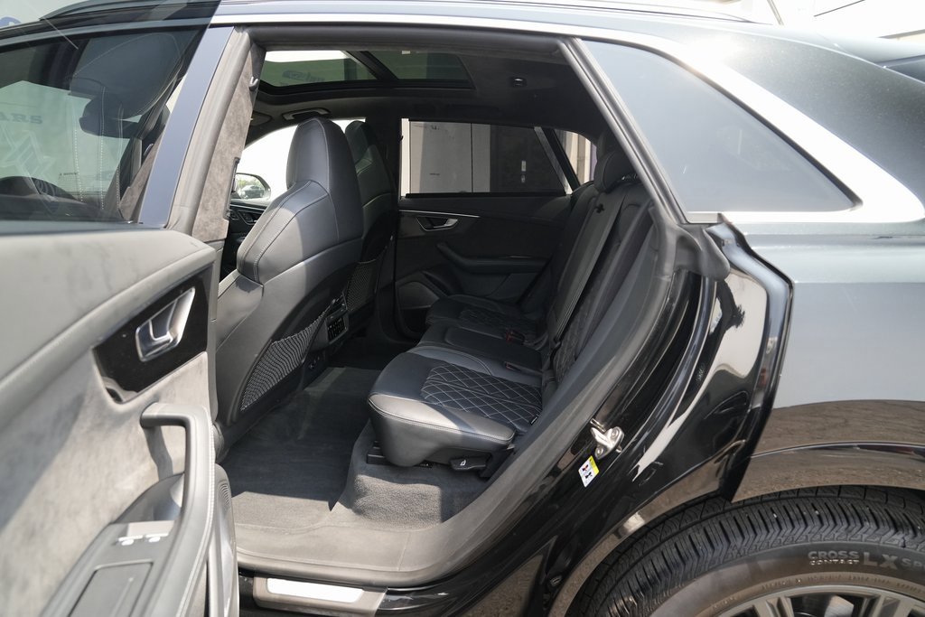 Used 2022 Audi SQ8 Prestige w/ Prestige Package image 19