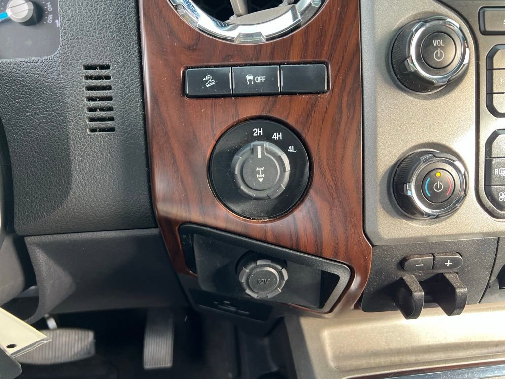 Used 2014 Ford F250 Lariat w/ Chrome Package AWD/4WD image 28