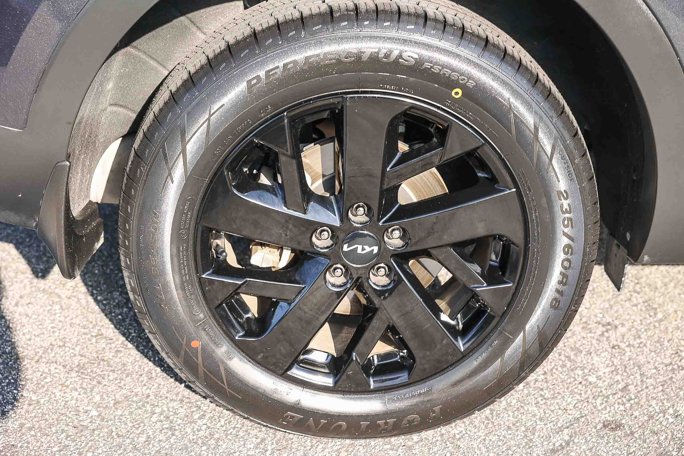 Used 2022 Kia Sorento S w/ Panoramic Sunroof Package image 12