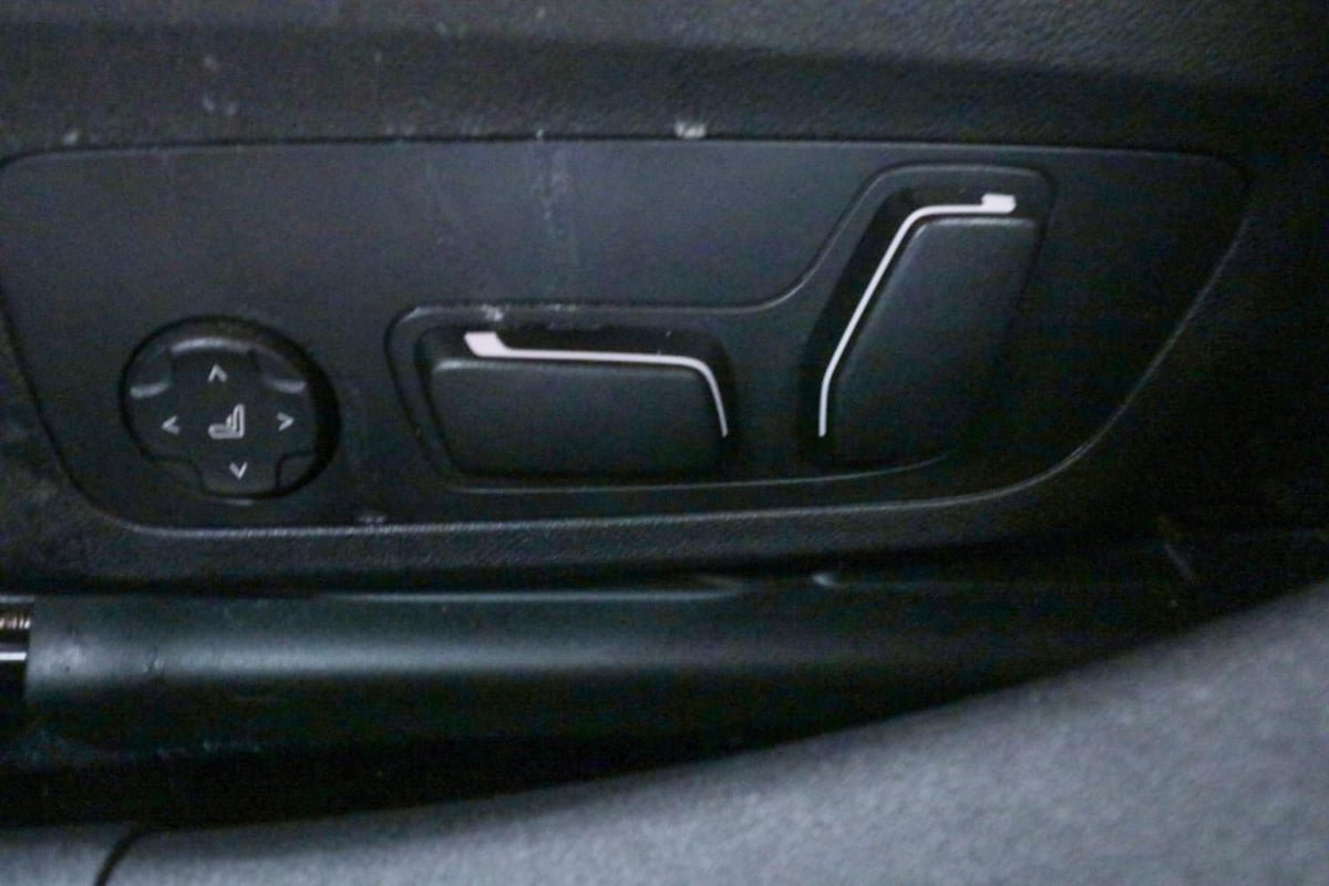 Used 2026 BMW 330i Sedan RWD image 17