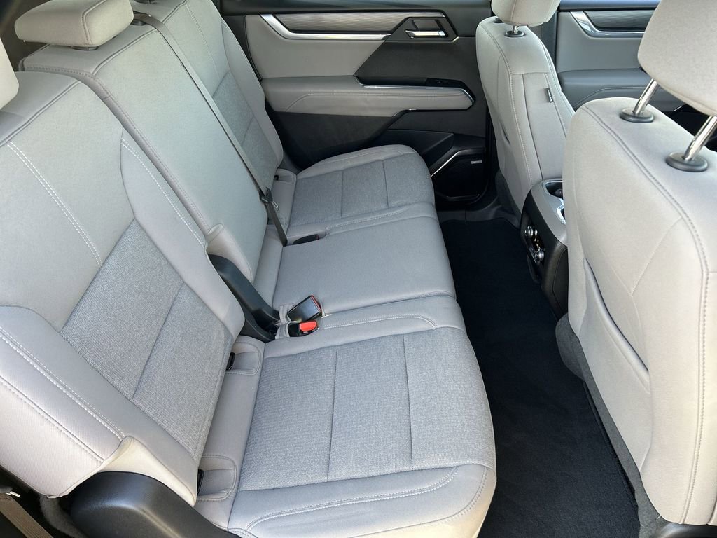 New 2025 GMC Acadia Elevation image 27