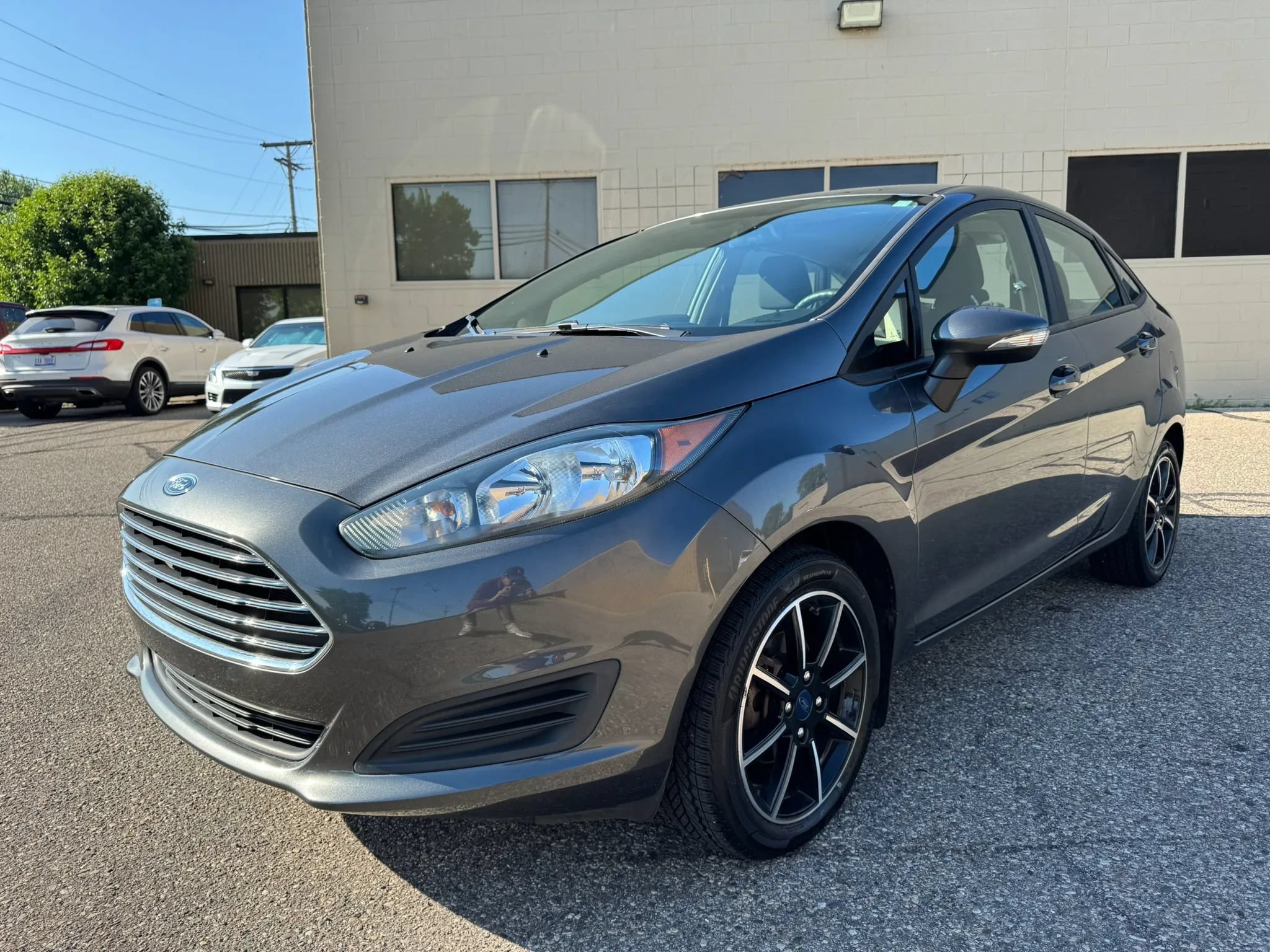 Used 2019 Ford Fiesta SE w/ Cold Weather Package FWD image 3