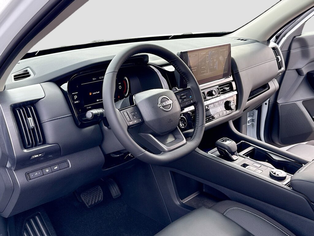 New 2026 Nissan Pathfinder SL AWD/4WD image 4