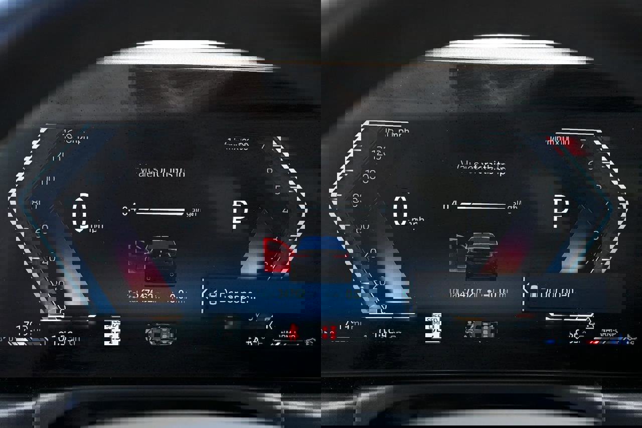 Used 2024 BMW 330i Sedan image 25