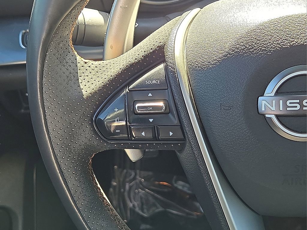 Used 2023 Nissan Maxima SR w/ Sport Mat Group image 19
