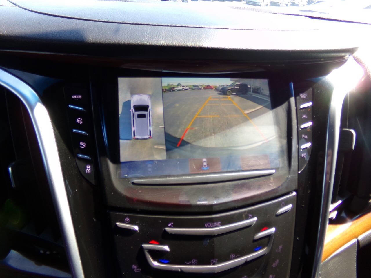 Used 2019 Cadillac Escalade Luxury image 73