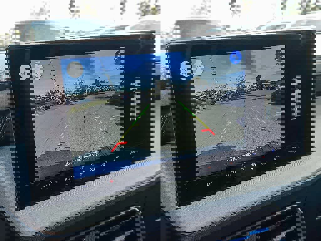 Used 2025 Ford Maverick XLT w/ Equipment Group 302A image 22