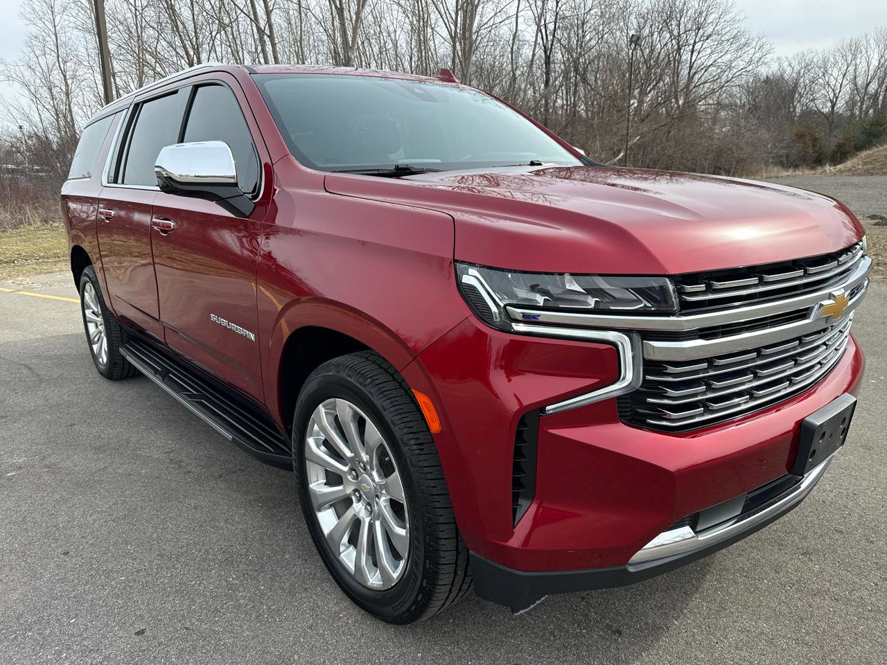 Used 2021 Chevrolet Suburban Premier w/ Premium Package image 3