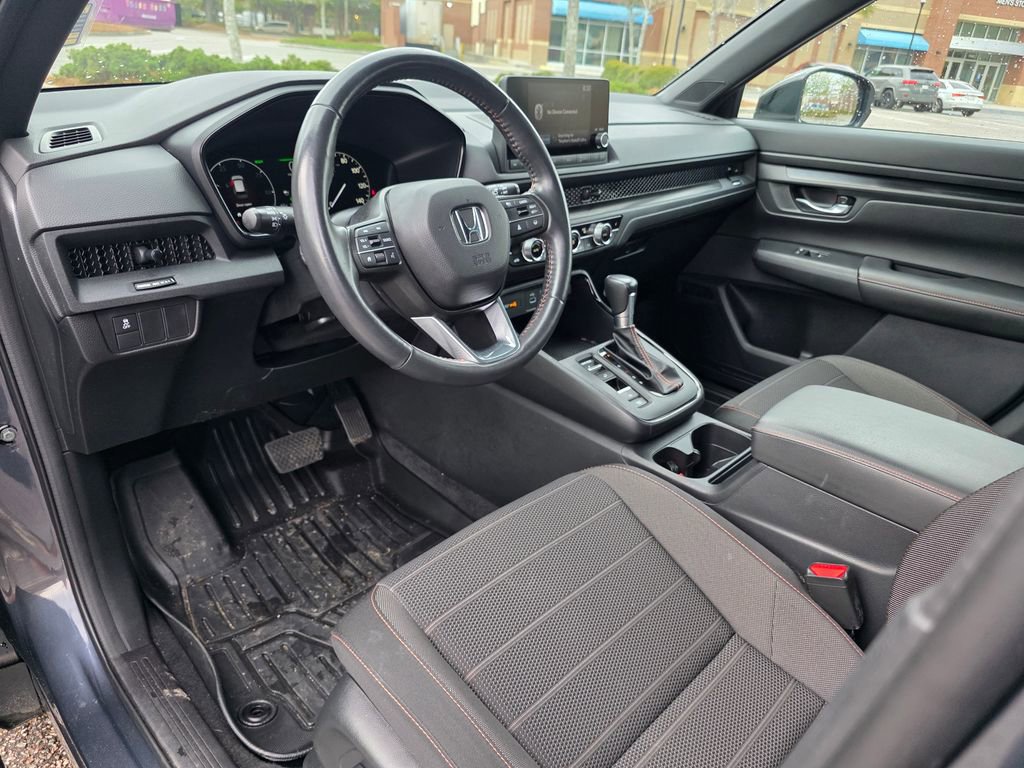 Used 2025 Honda CR-V Sport image 11