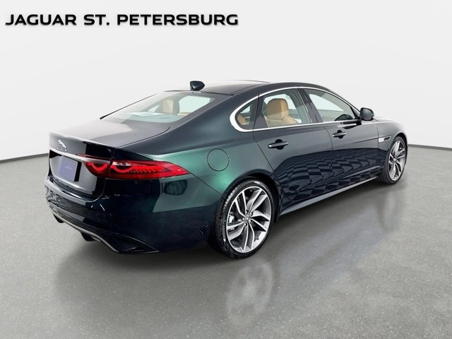 Used 2024 Jaguar XF R-Dynamic SE image 5