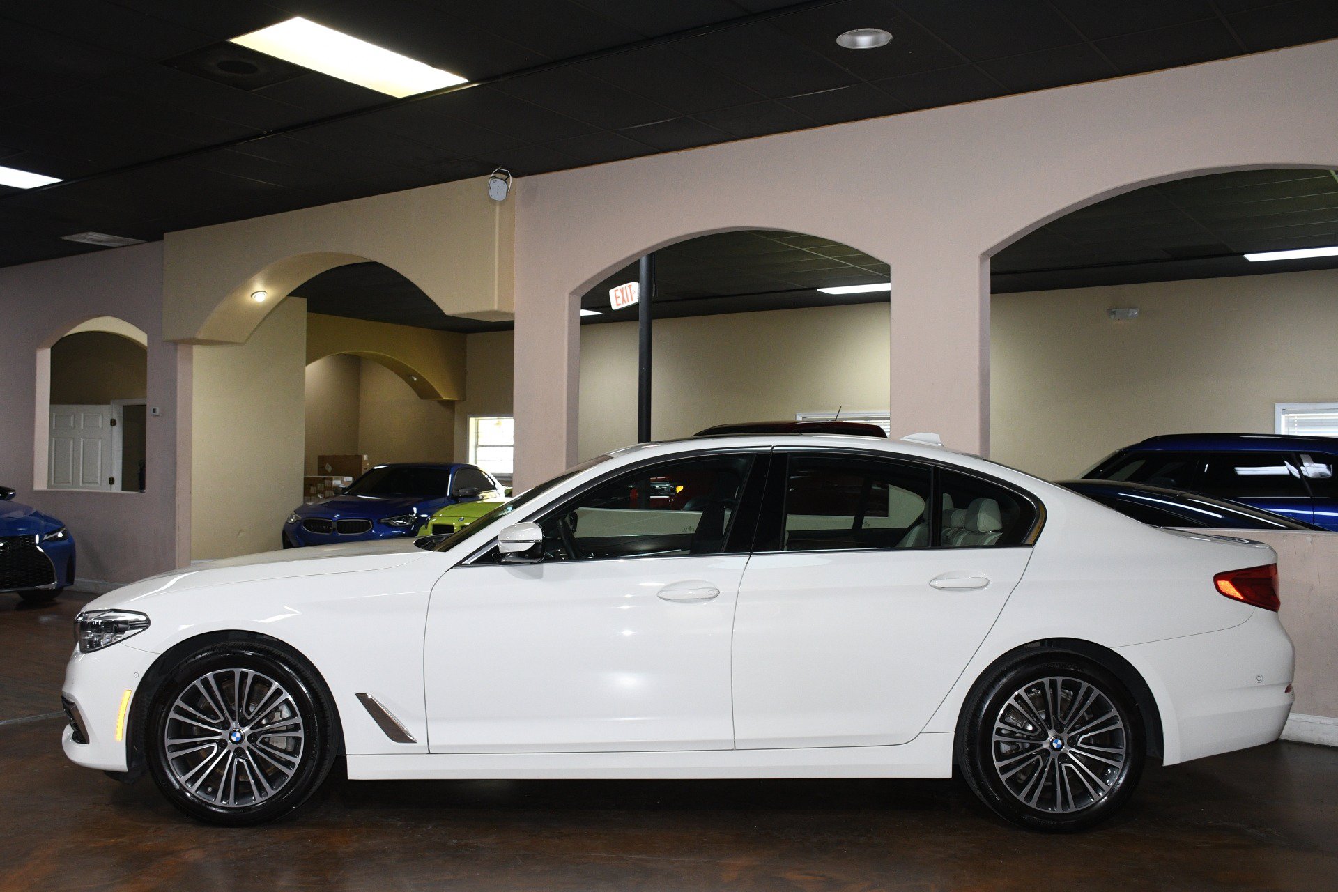 Used 2020 BMW 530i w/ Premium Package RWD image 51