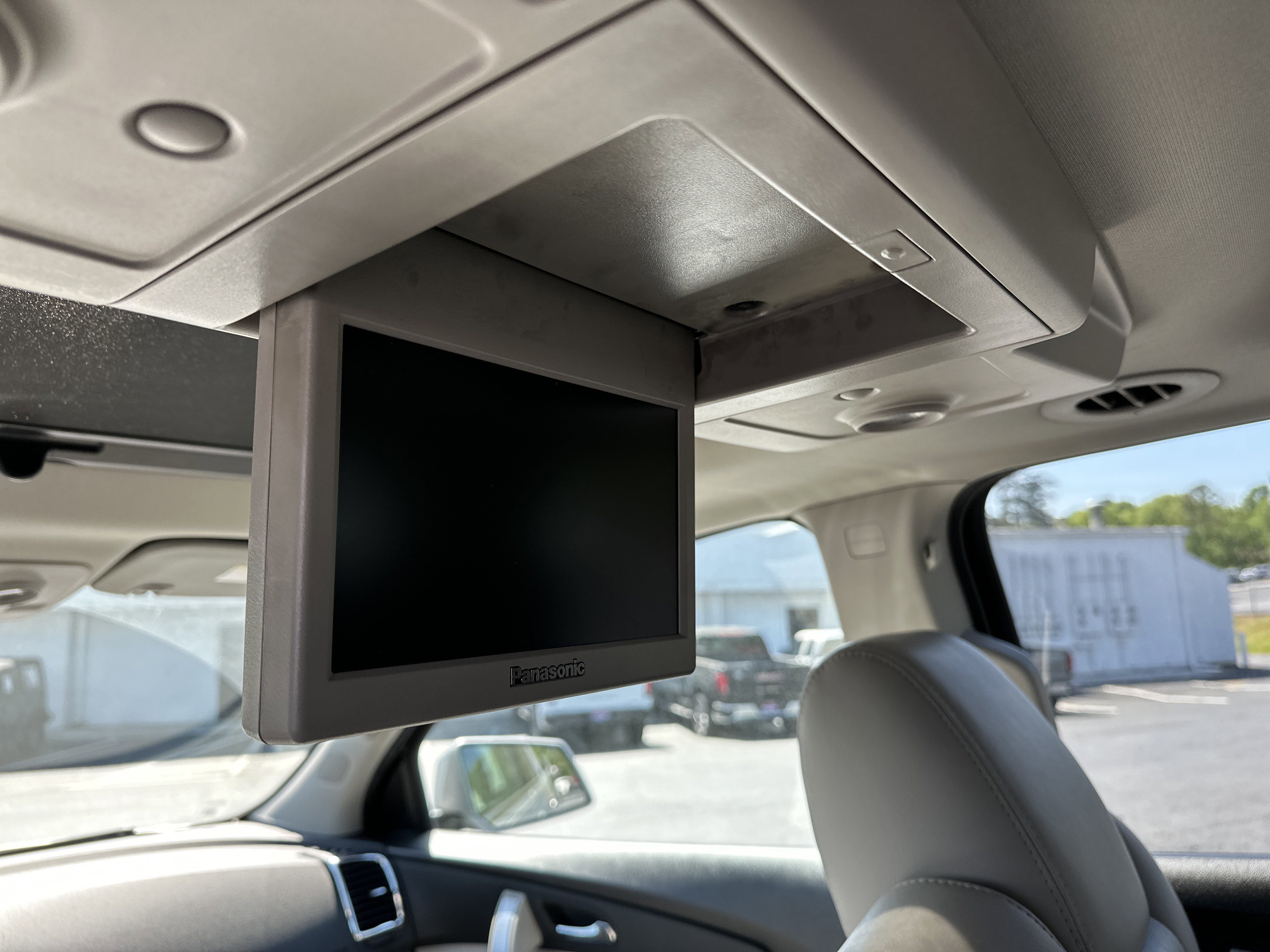 Used 2012 GMC Acadia SLT image 17
