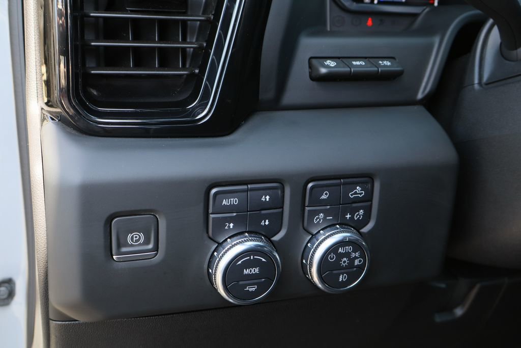 Certified 2024 GMC Sierra 2500 AT4X w/ AT4X AEV Edition image 12