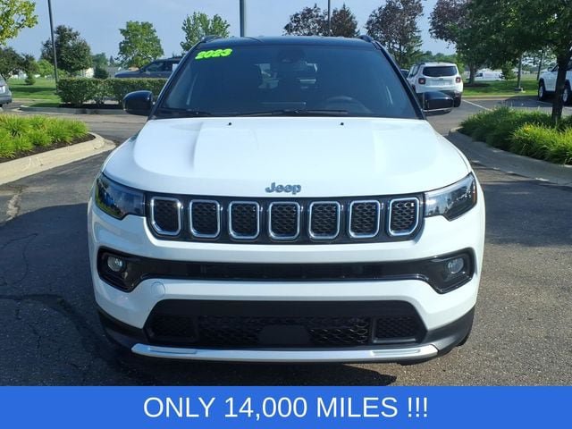 Used 2023 Jeep Compass Limited AWD/4WD image 2