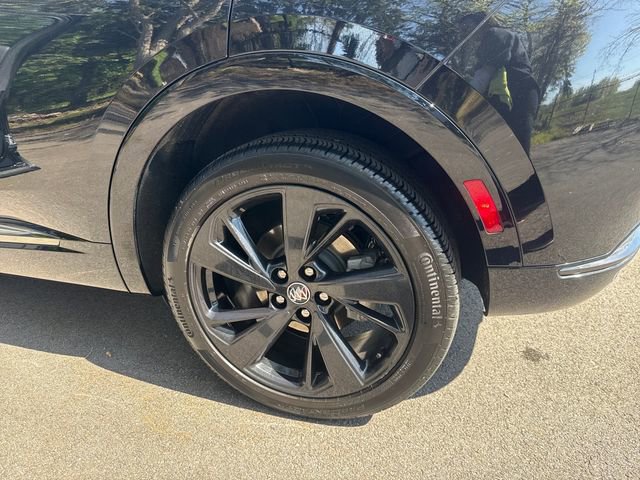 Used 2023 Buick Envision Essence w/ Sport Touring Package AWD/4WD image 35