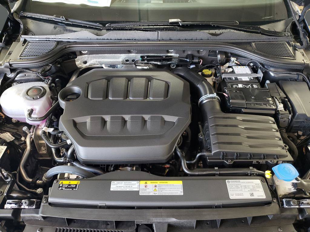 New 2025 Volkswagen GTI SE FWD image 37