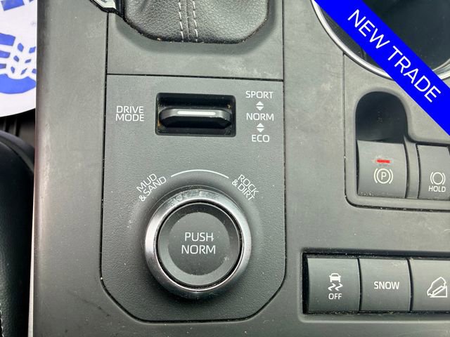 Used 2022 Toyota Highlander XSE image 25