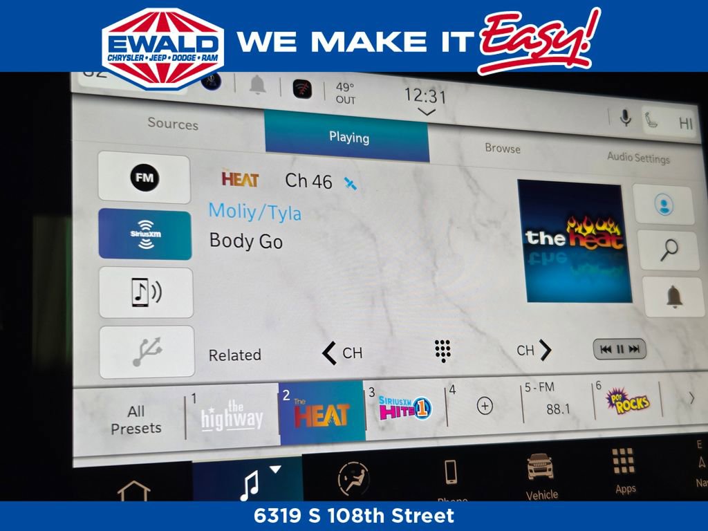 New 2025 Jeep Grand Cherokee Limited image 3