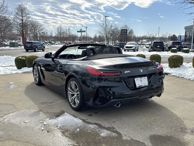Certified 2025 BMW Z4 sDrive30i image 9