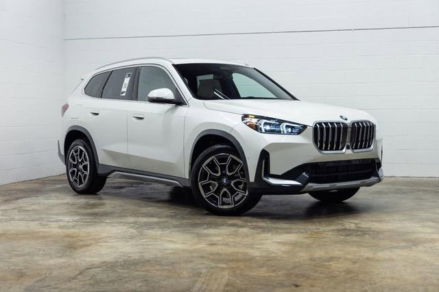 Used 2025 BMW X1 xDrive28i AWD/4WD image 4