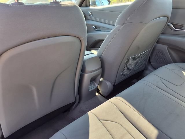 Used 2025 Hyundai Elantra SEL FWD image 73