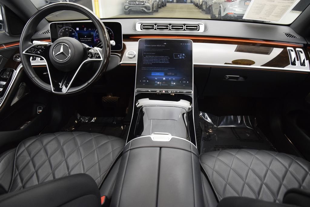 Used 2025 Mercedes-Benz S 580 4MATIC Sedan image 20