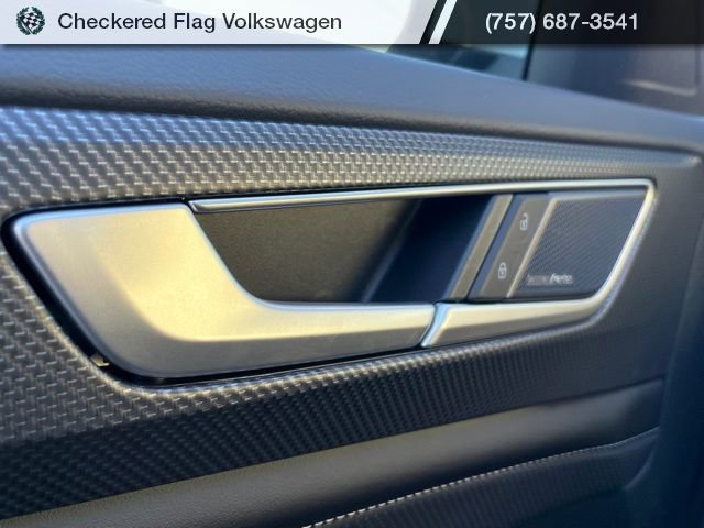 New 2026 Volkswagen Atlas Cross Sport SEL Premium R-Line image 16